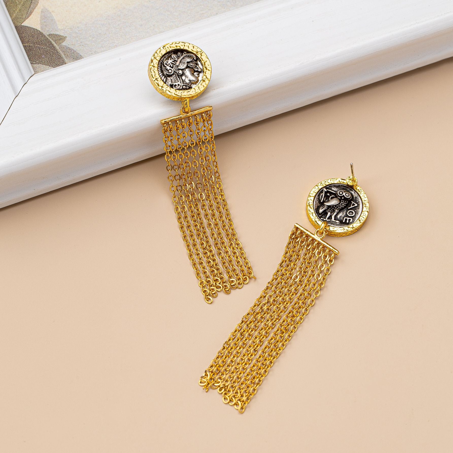 Retro Roman Numeral Tassel Stud Earrings For Unisex, Crafted In Zinc Alloy With Zircon Inlay