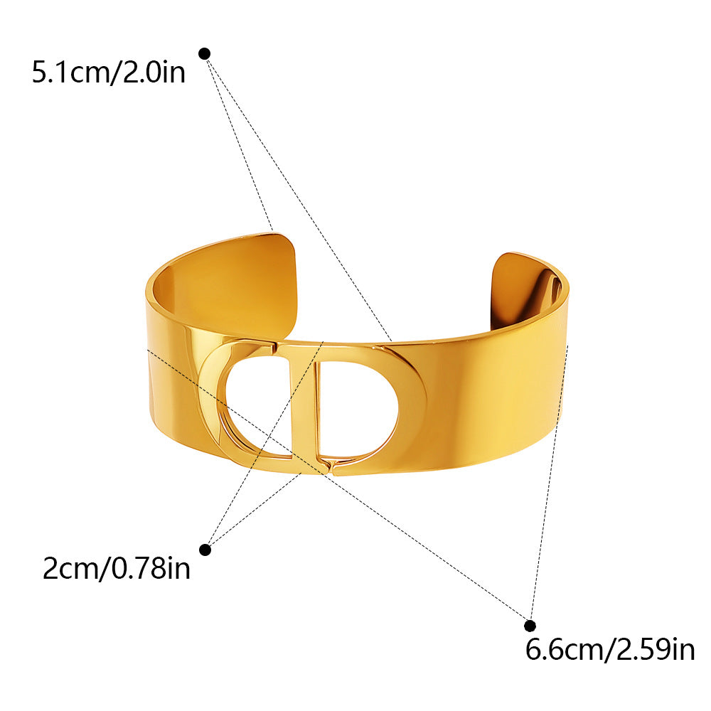 Simple Style Circle Bangle In Titanium Steel With Gold Finish