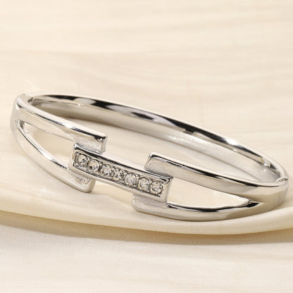Simple Style Geometric Bangle For Women In Electroplated Titanium Steel, Perfect For Valentine's Day