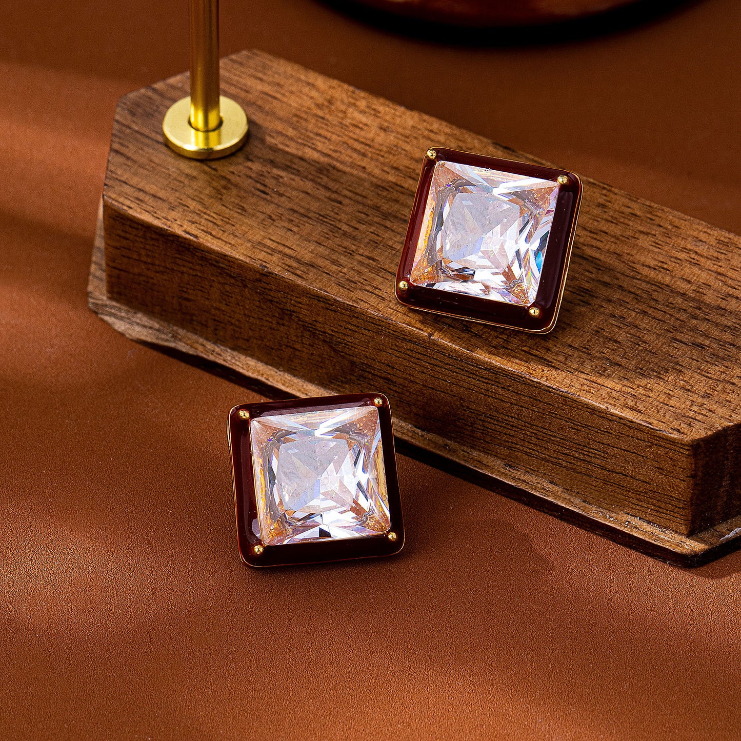 Elaborate Geometric Stud Earrings For Unisex Featuring Zinc Alloy With Zircon Inlay And 925 Sterling Silver Ear Pins