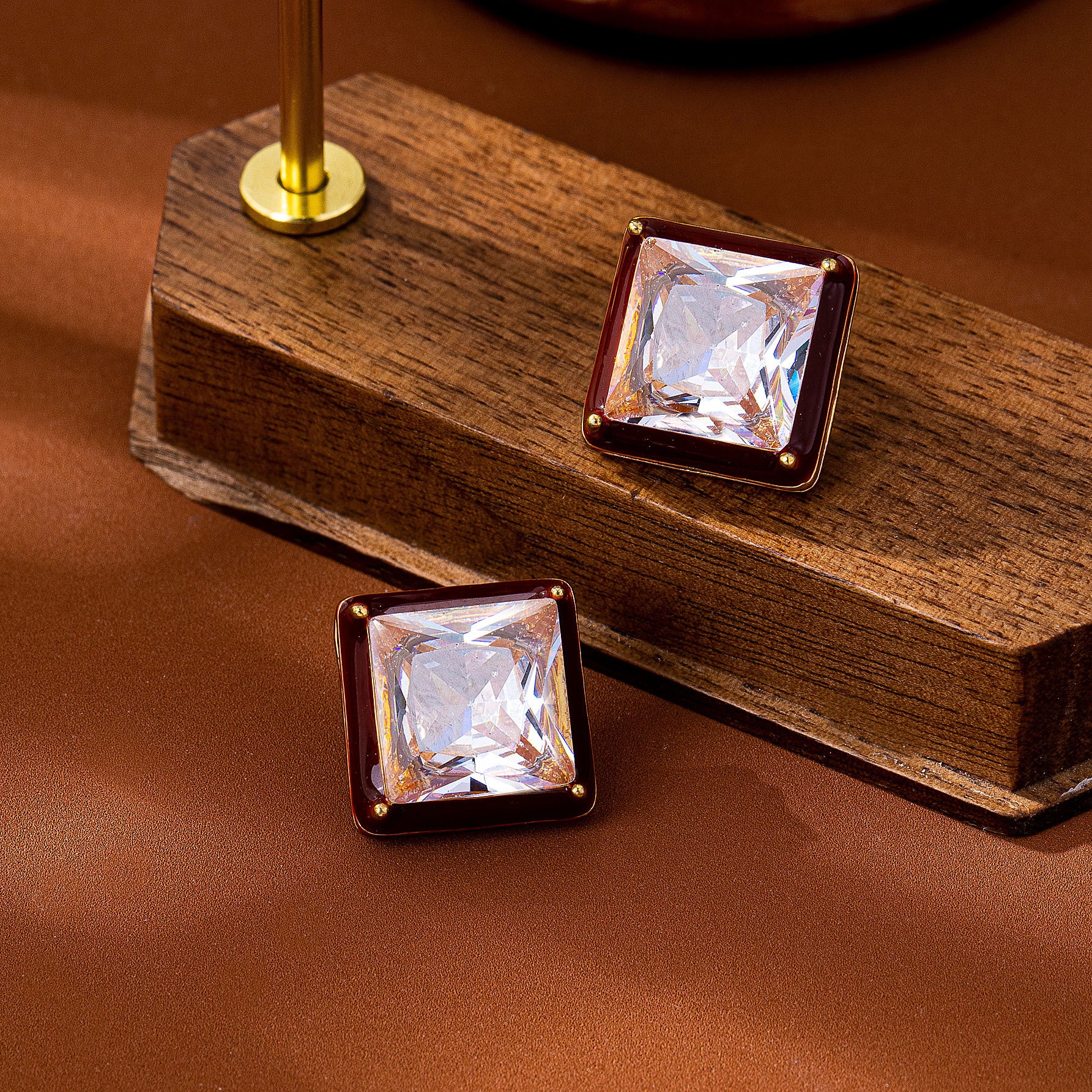 Elaborate Geometric Stud Earrings For Unisex Featuring Zinc Alloy With Zircon Inlay And 925 Sterling Silver Ear Pins