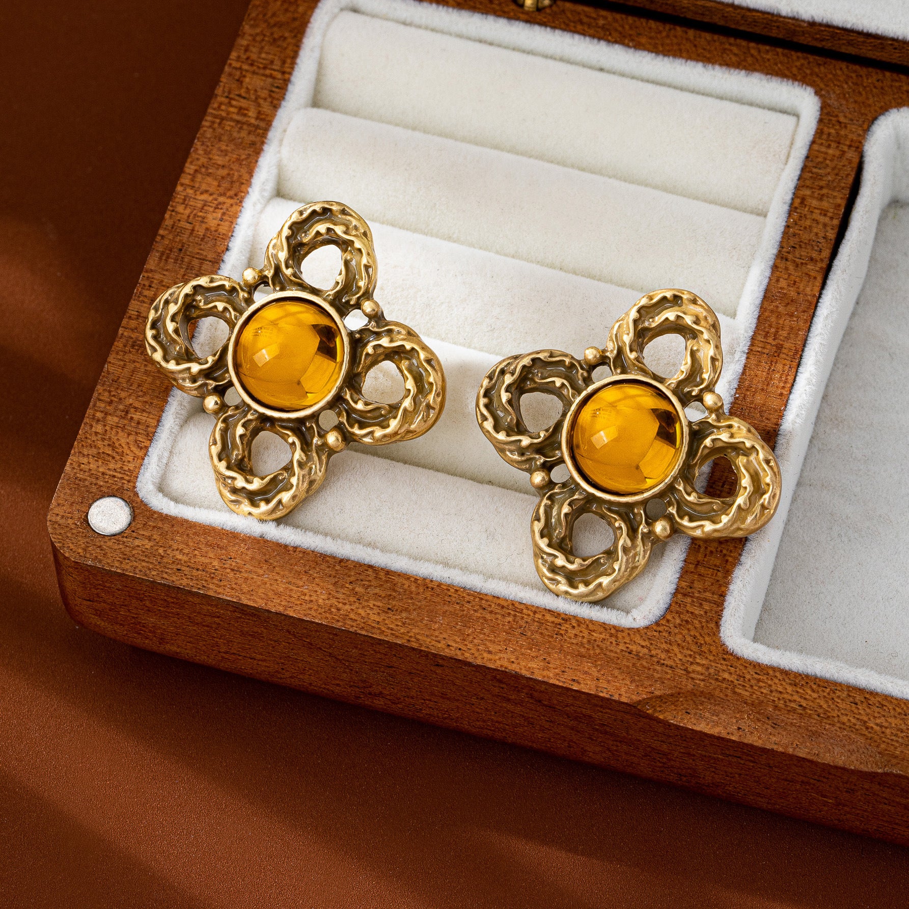 Yellow Flowers Stud Earrings For Unisex Featuring Zinc Alloy With Glass Inlay And 925 Sterling Silver Ear Pins