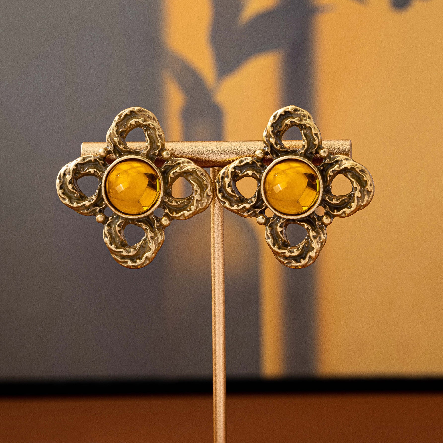 Yellow Flowers Stud Earrings For Unisex Featuring Zinc Alloy With Glass Inlay And 925 Sterling Silver Ear Pins