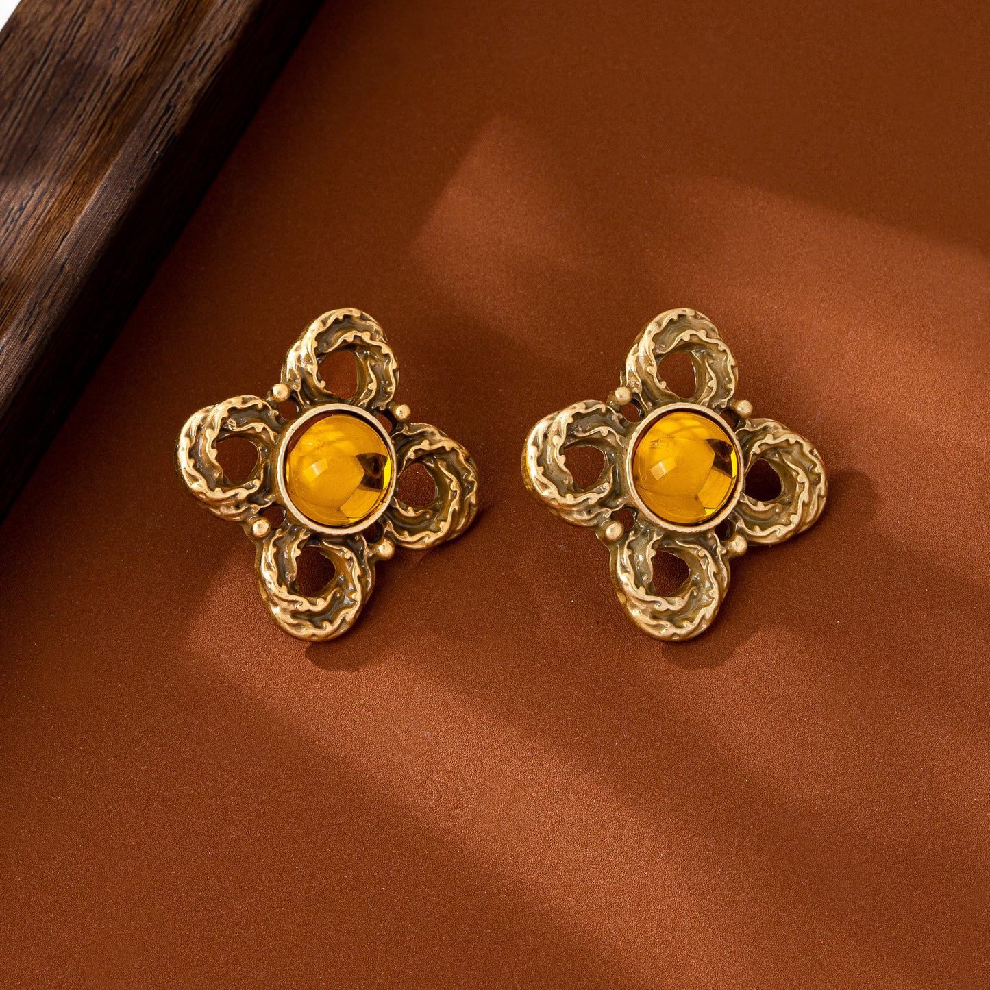 Yellow Flowers Stud Earrings For Unisex Featuring Zinc Alloy With Glass Inlay And 925 Sterling Silver Ear Pins