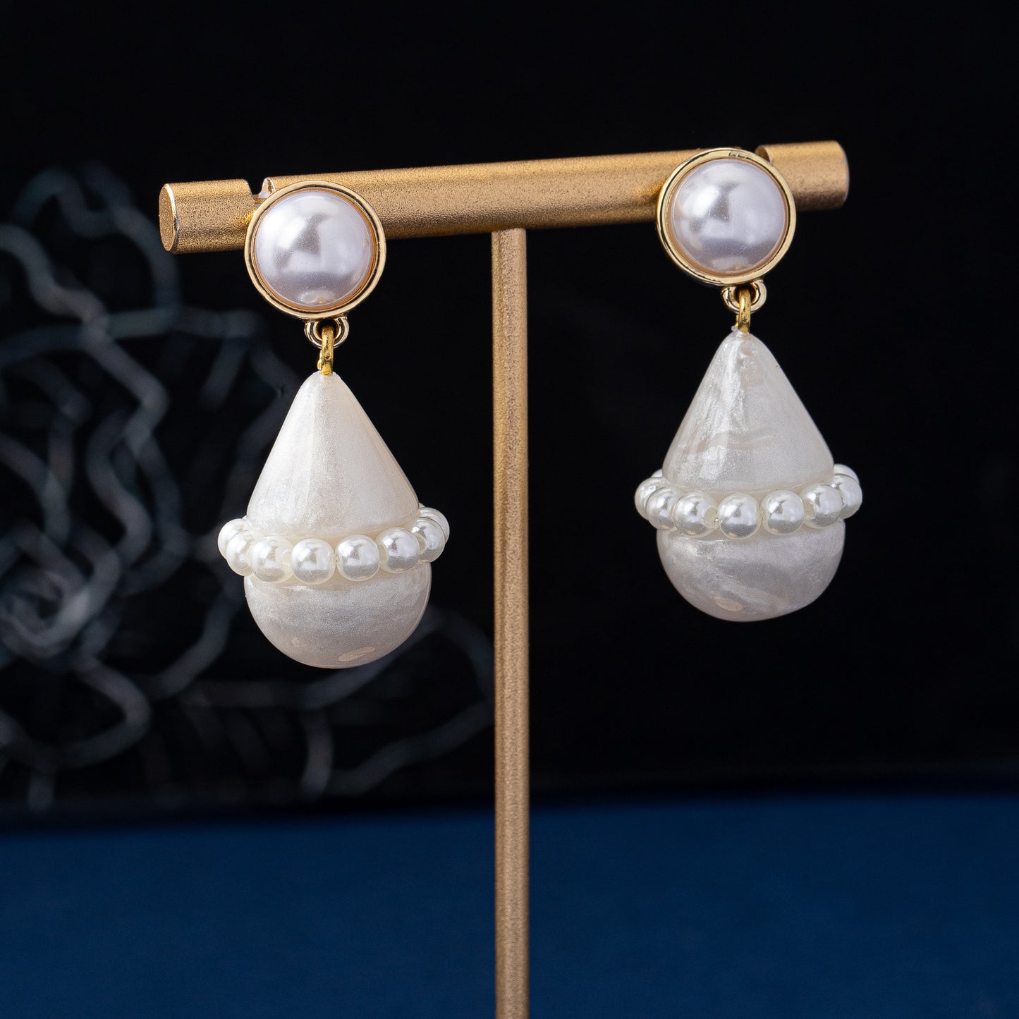 Retro Water Droplets Stud Earrings For Unisex Featuring Alloy Material
