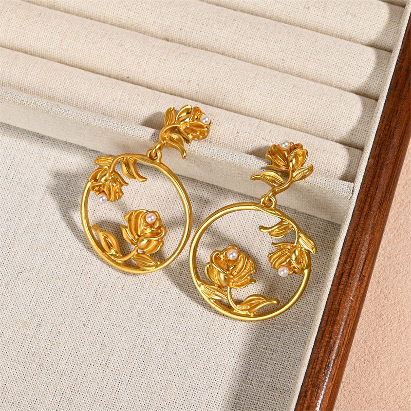 Retro Silver Rose Earrings For Women, Electroplated With Zinc Alloy Studs
