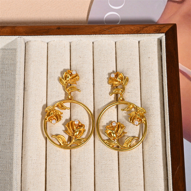 Retro Silver Rose Earrings For Women, Electroplated With Zinc Alloy Studs