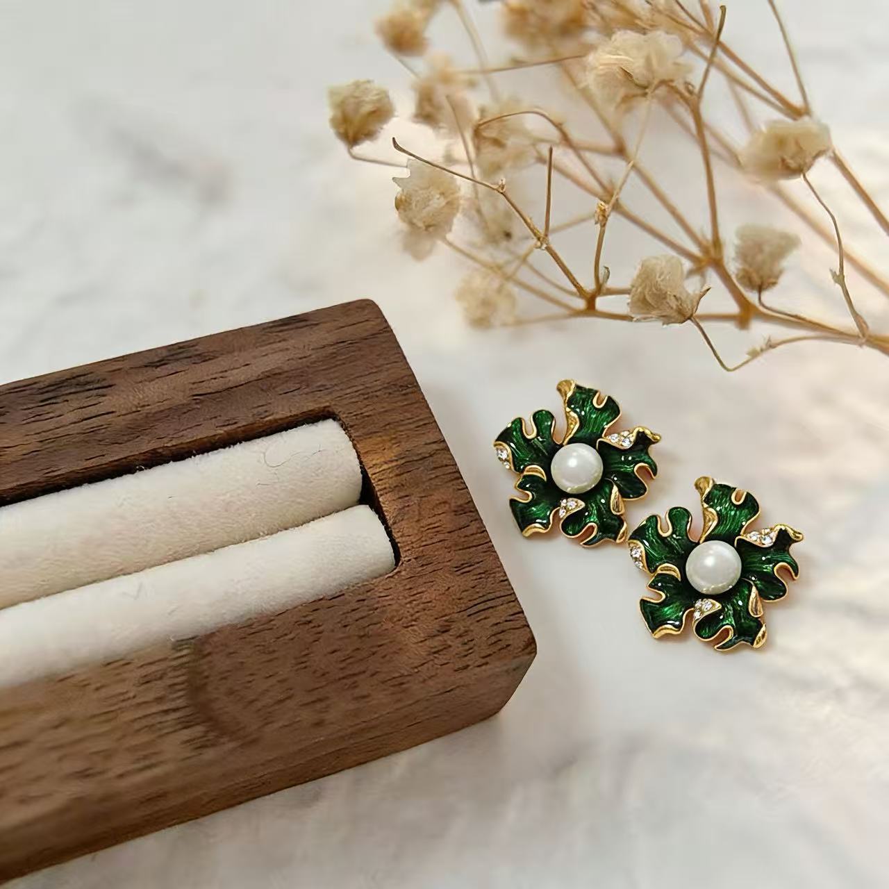 Unisex Stud Earrings For May Birthstone Emerald Featuring Enamel Craft And 925 Sterling Silver Alloy Posts