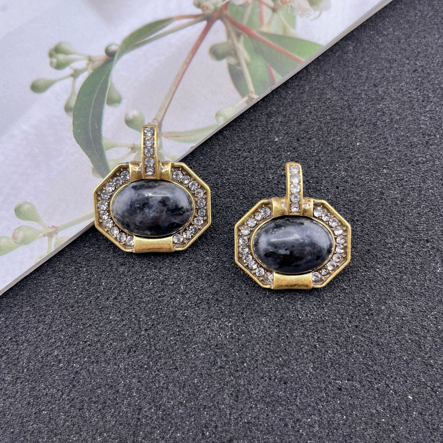 Water Droplets Stud Earrings For Unisex Featuring Electroplated Alloy And Natural Stone Inlay With Retro Style