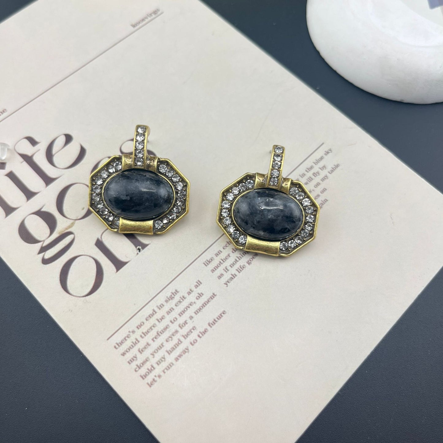 Water Droplets Stud Earrings For Unisex Featuring Electroplated Alloy And Natural Stone Inlay With Retro Style