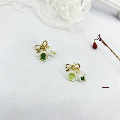 Sweet Silver Alloy Flowers Earrings For Women With Electroplated Finish, Stylish Stud Earrings
