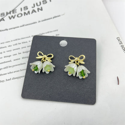 Sweet Silver Alloy Flowers Earrings For Women With Electroplated Finish, Stylish Stud Earrings