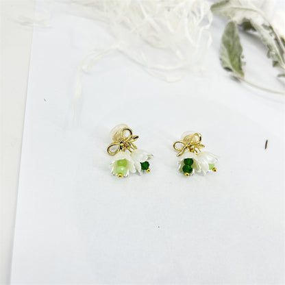 Sweet Silver Alloy Flowers Earrings For Women With Electroplated Finish, Stylish Stud Earrings