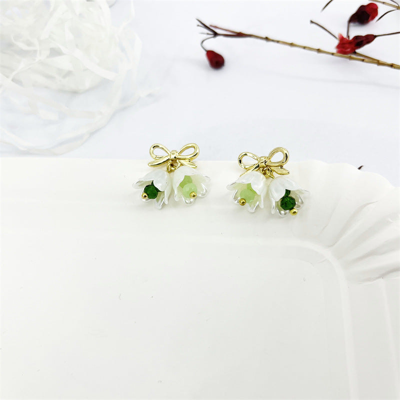 Sweet Silver Alloy Flowers Earrings For Women With Electroplated Finish, Stylish Stud Earrings