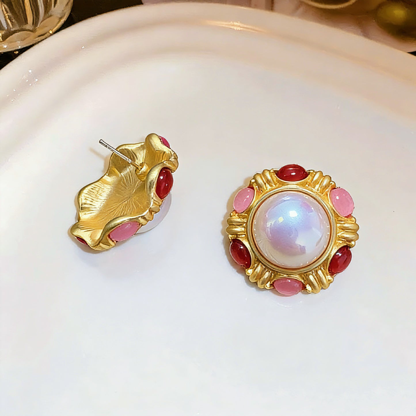 Water Droplets Earrings For Unisex Featuring Baroque Pearl Inlay With Alloy And 925 Sterling Silver Stud