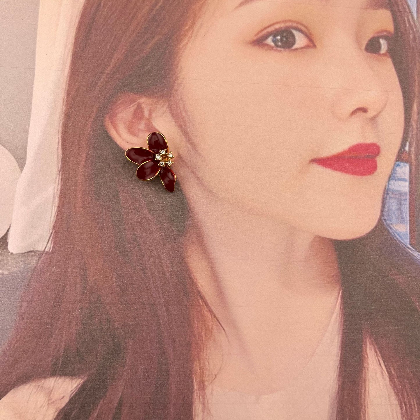 Red Flowers Stud Earrings For Unisex Featuring Alloy Material And Zircon Inlay With 925 Sterling Silver Ear Pins