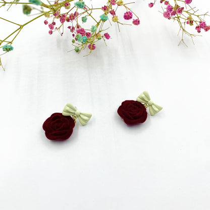 Retro Silver Rose Stud Earrings For Women With Artificial Gemstone Inlay And Plastic Material