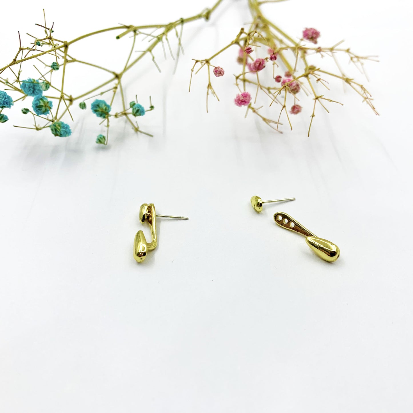 Water Droplets Stud Earrings For Women In Electroplated Alloy With Artificial Gemstones