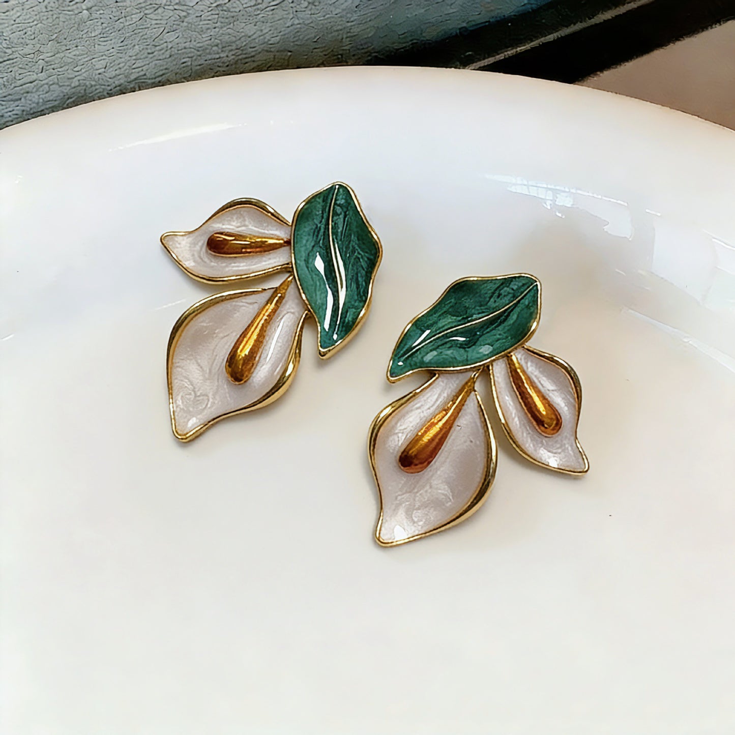 Unisex Flowers Stud Earrings For Everyday Wear Featuring Electroplated Enamel Craft And 925 Sterling Silver Posts