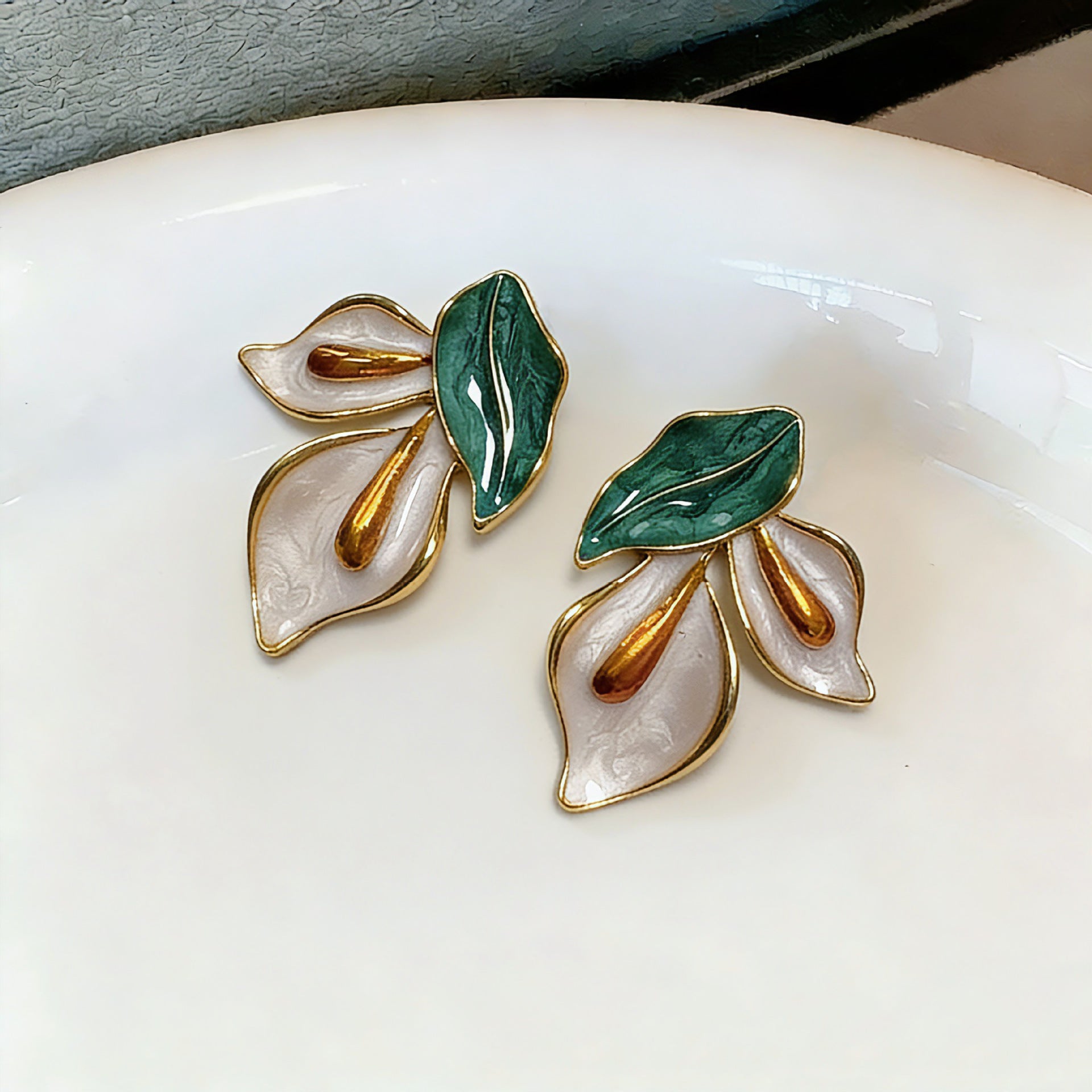 Unisex Flowers Stud Earrings For Everyday Wear Featuring Electroplated Enamel Craft And 925 Sterling Silver Posts