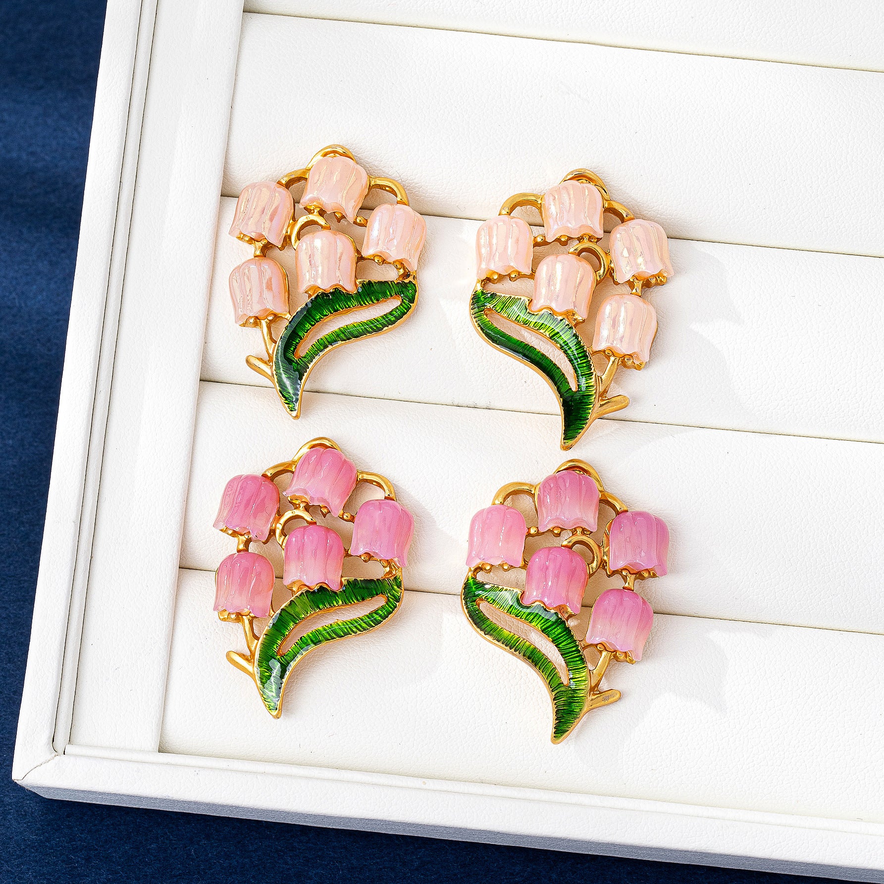 Sweet Champagne Flowers Stud Earrings In Zinc Alloy With Electroplated Finish, Unisex Clip Earrings
