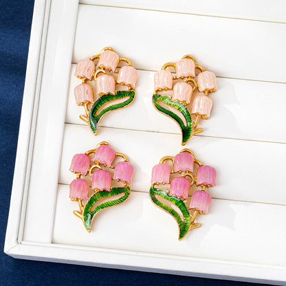 Sweet Champagne Flowers Stud Earrings In Zinc Alloy With Electroplated Finish, Unisex Clip Earrings