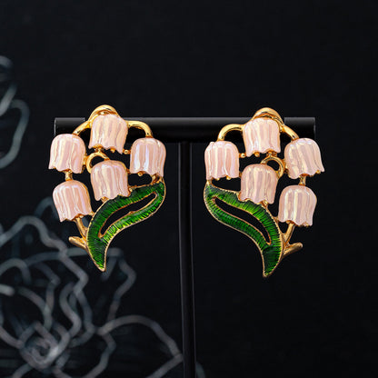 Sweet Champagne Flowers Stud Earrings In Zinc Alloy With Electroplated Finish, Unisex Clip Earrings