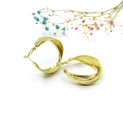 Geometric Silver Alloy Stud Earrings For Women In With Artificial Gemstones Inlay