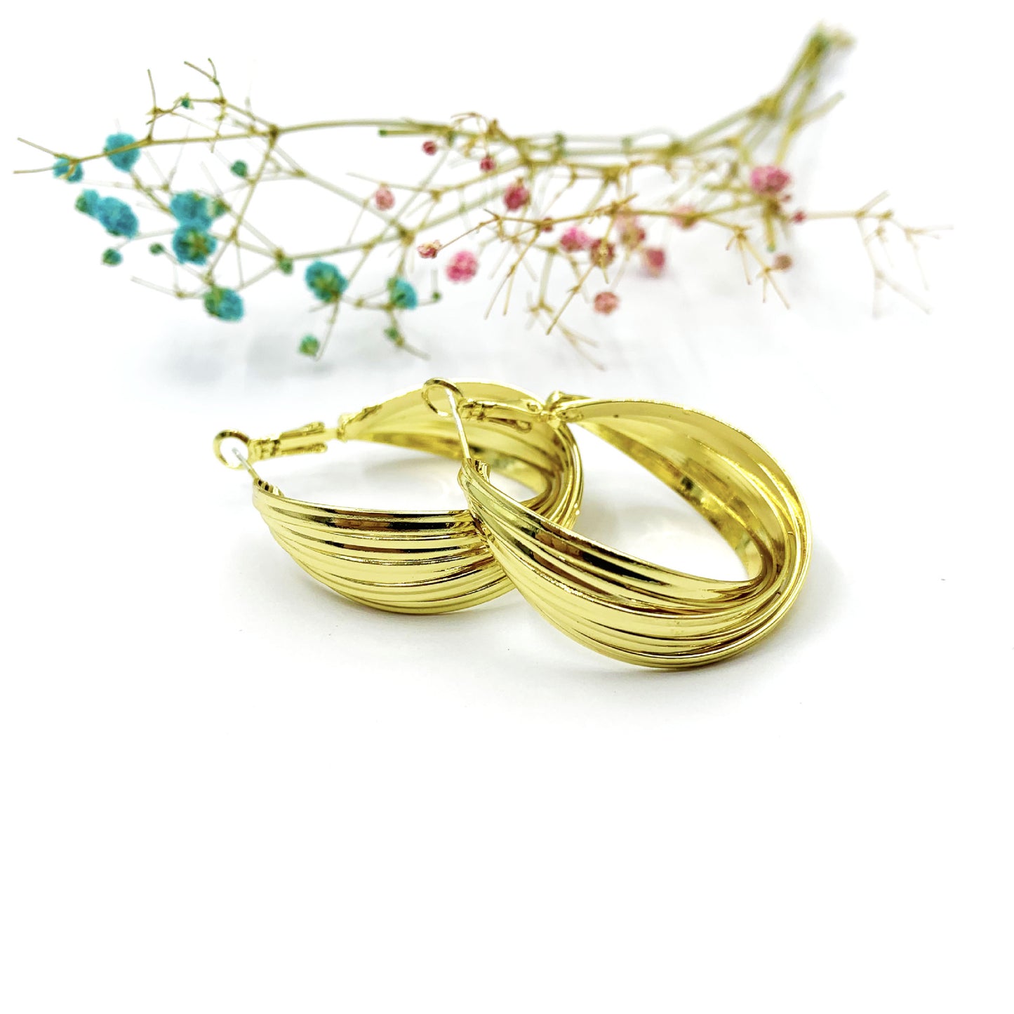 Geometric Silver Alloy Stud Earrings For Women In With Artificial Gemstones Inlay