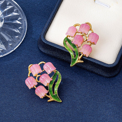 Sweet Champagne Flowers Stud Earrings In Zinc Alloy With Electroplated Finish, Unisex Clip Earrings