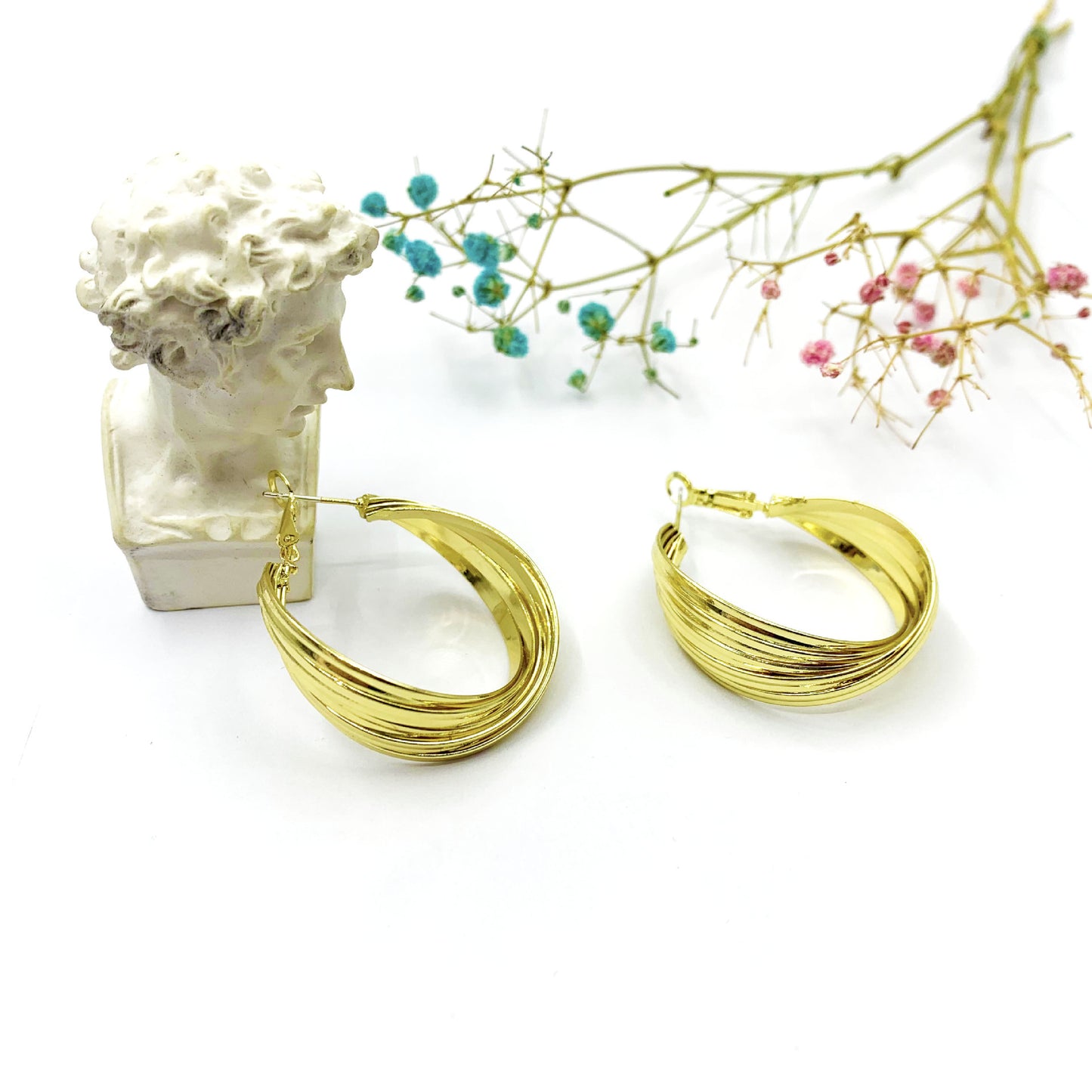 Geometric Silver Alloy Stud Earrings For Women In With Artificial Gemstones Inlay