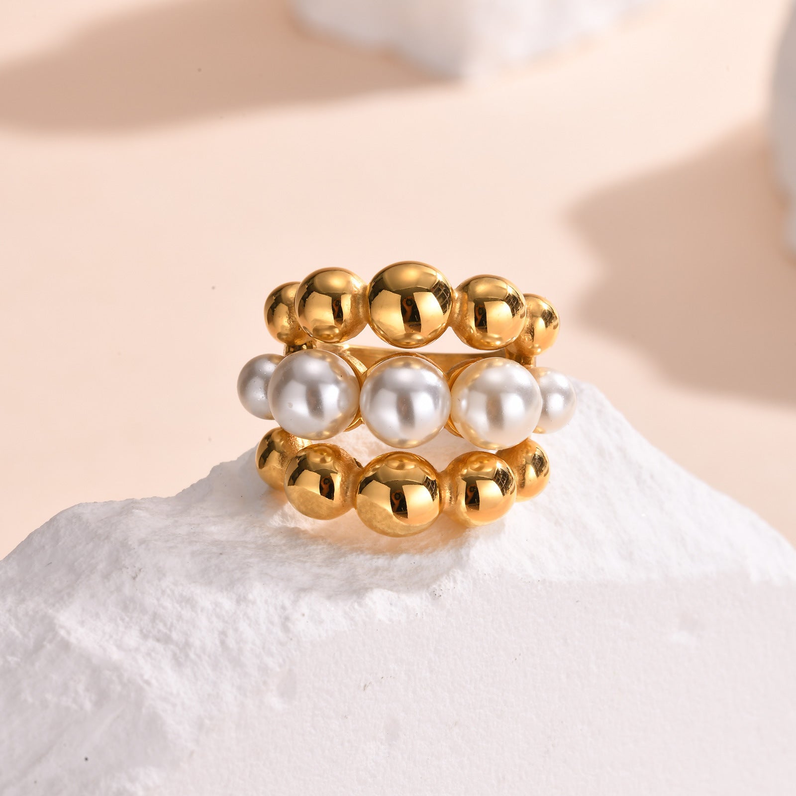 Sweet Irregular Titanium Steel Ring For Women, Waterproof Non Tarnish With Electroplated Gold Plating Process