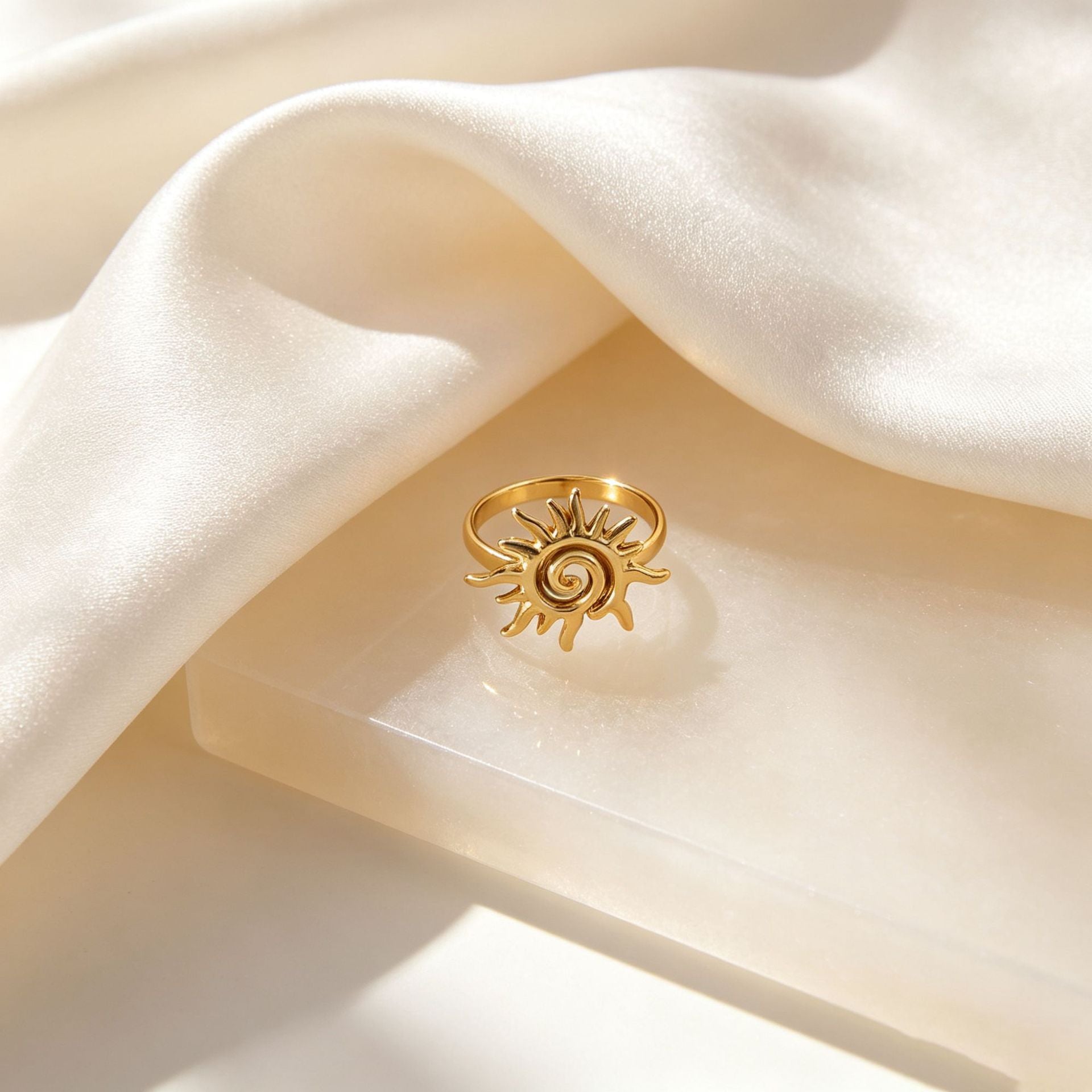 Sun Pattern Unisex Ring In 304 Stainless Steel With Real Gold Plated PVD Coating, Waterproof Non Tarnish, Featuring Zircon Inlay