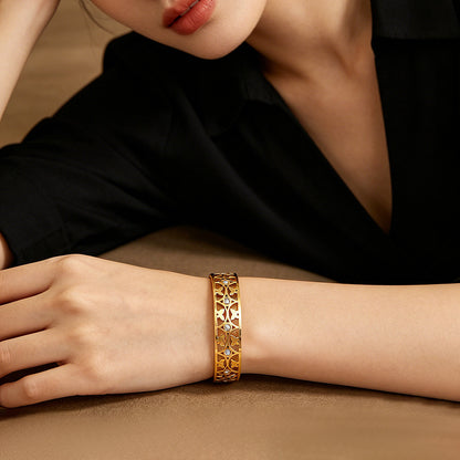 Women’s Wide Butterfly Bracelet Bangle In Gold With Electroplated Titanium Steel And Zircon Inlay