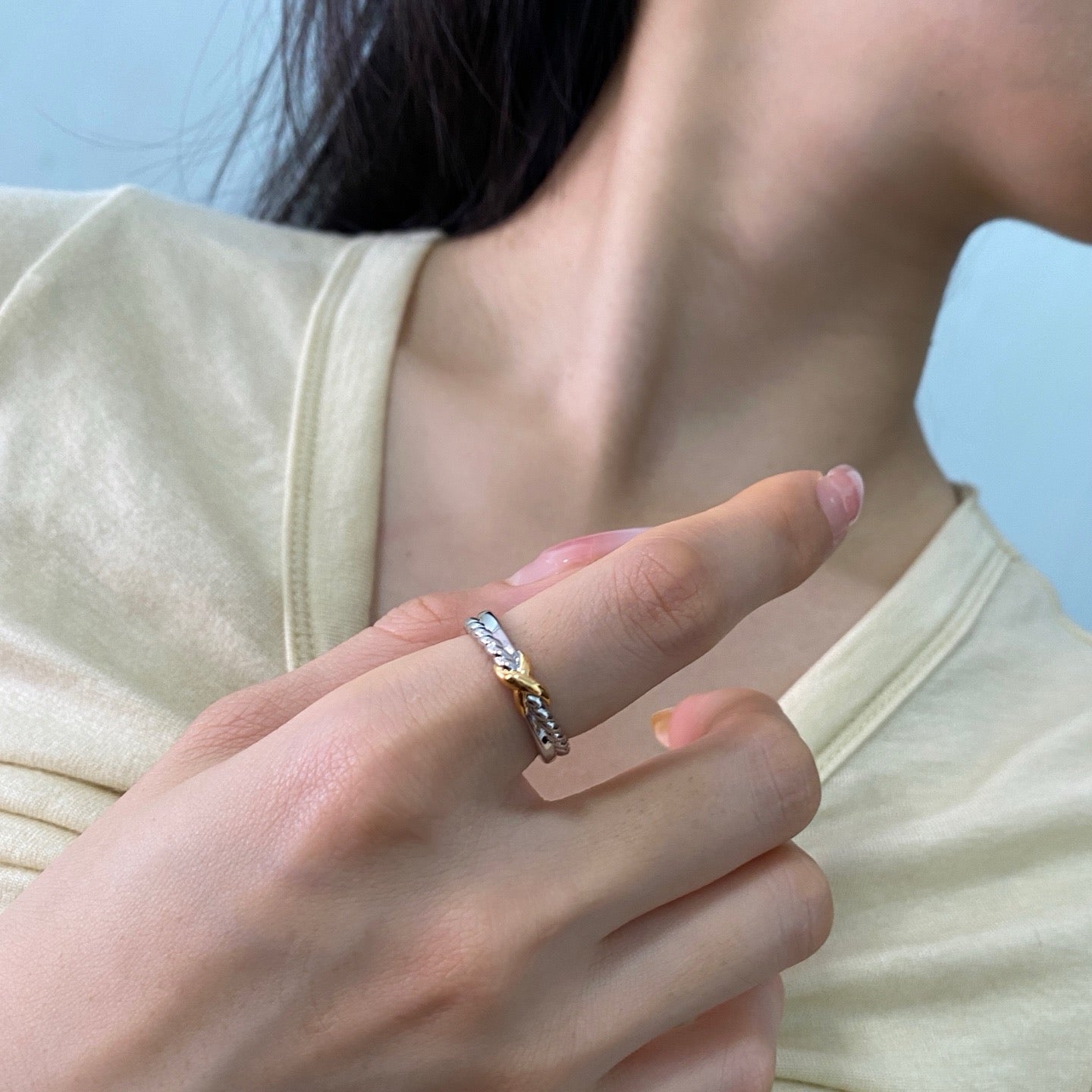 Crossover Rings For Women Featuring Waterproof Non Tarnish Brass With Real Gold Plated Water Plating And 0.03µm-0.05µm Thickness