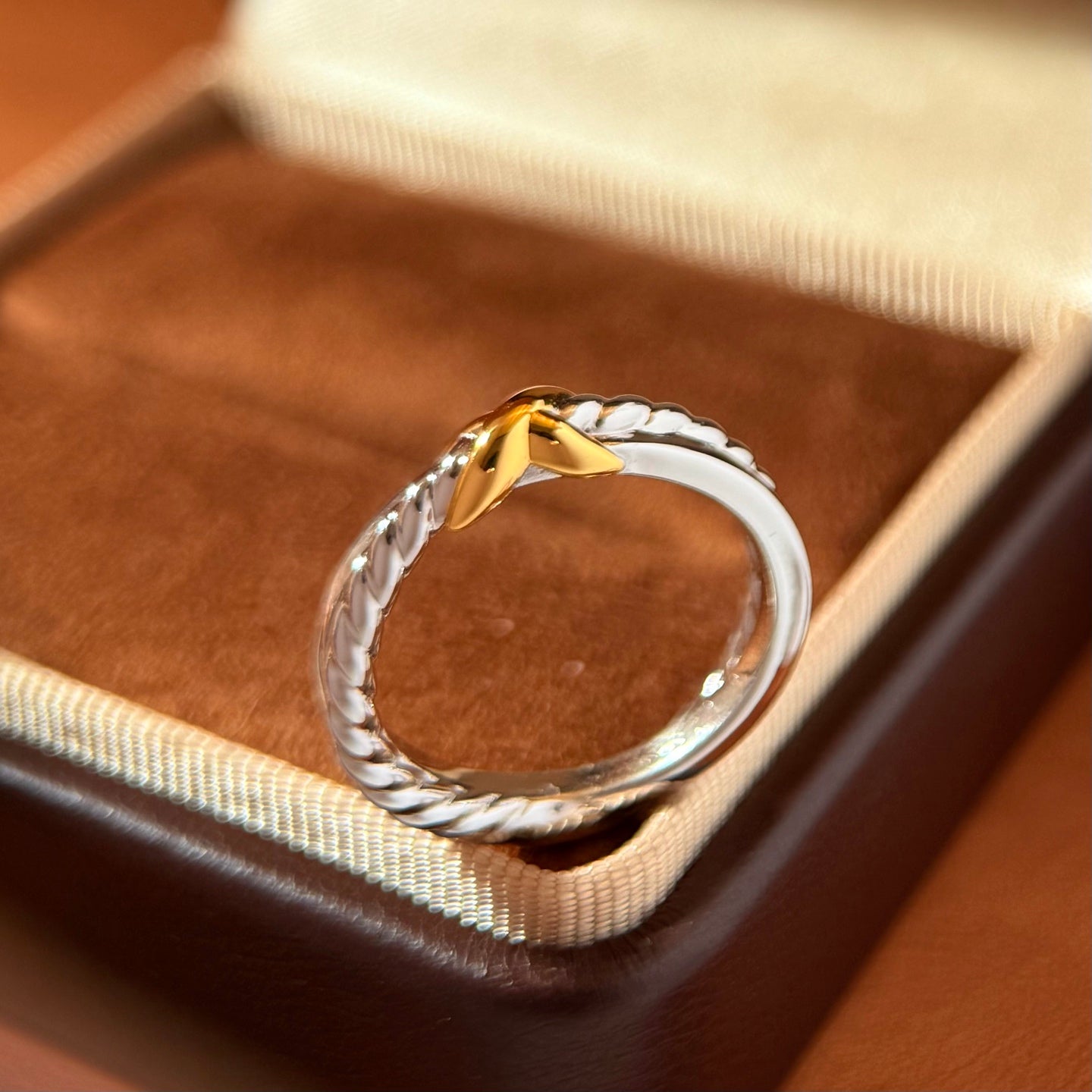 Crossover Rings For Women Featuring Waterproof Non Tarnish Brass With Real Gold Plated Water Plating And 0.03µm-0.05µm Thickness