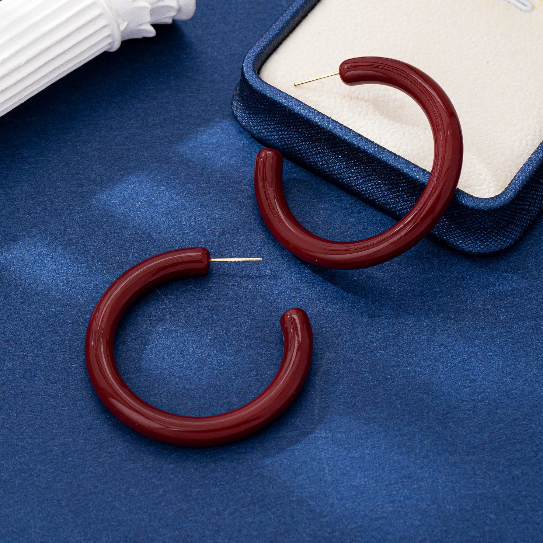 Circle Earrings For Women In Silver, Made Of Zinc Alloy With Electroplated Finish And 925 Sterling Silver Studs