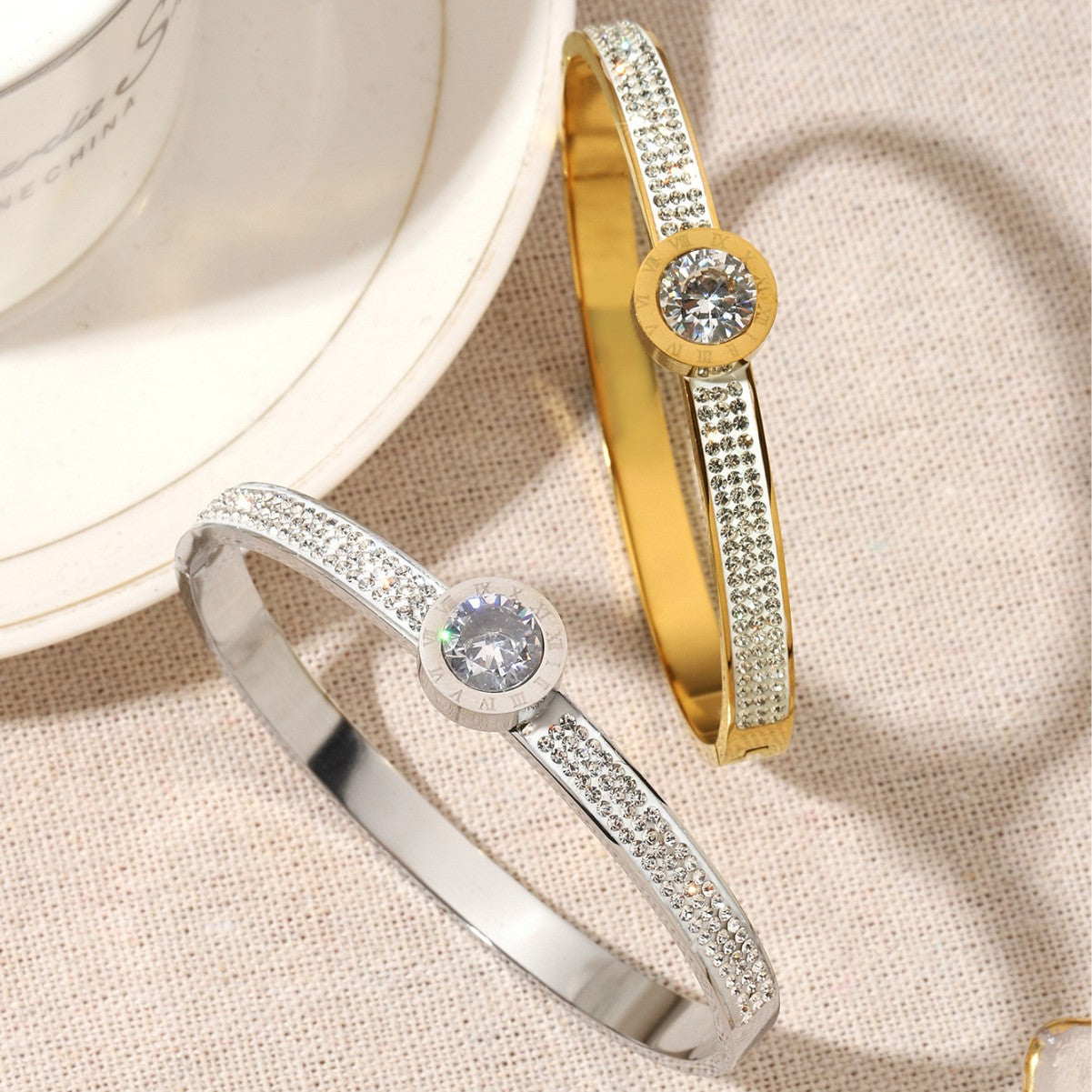 Number Pattern Waterproof Non Tarnish Bangle For Women In Simple Style, Titanium Steel With Zircon Inlay, Electroplated Gold Plating