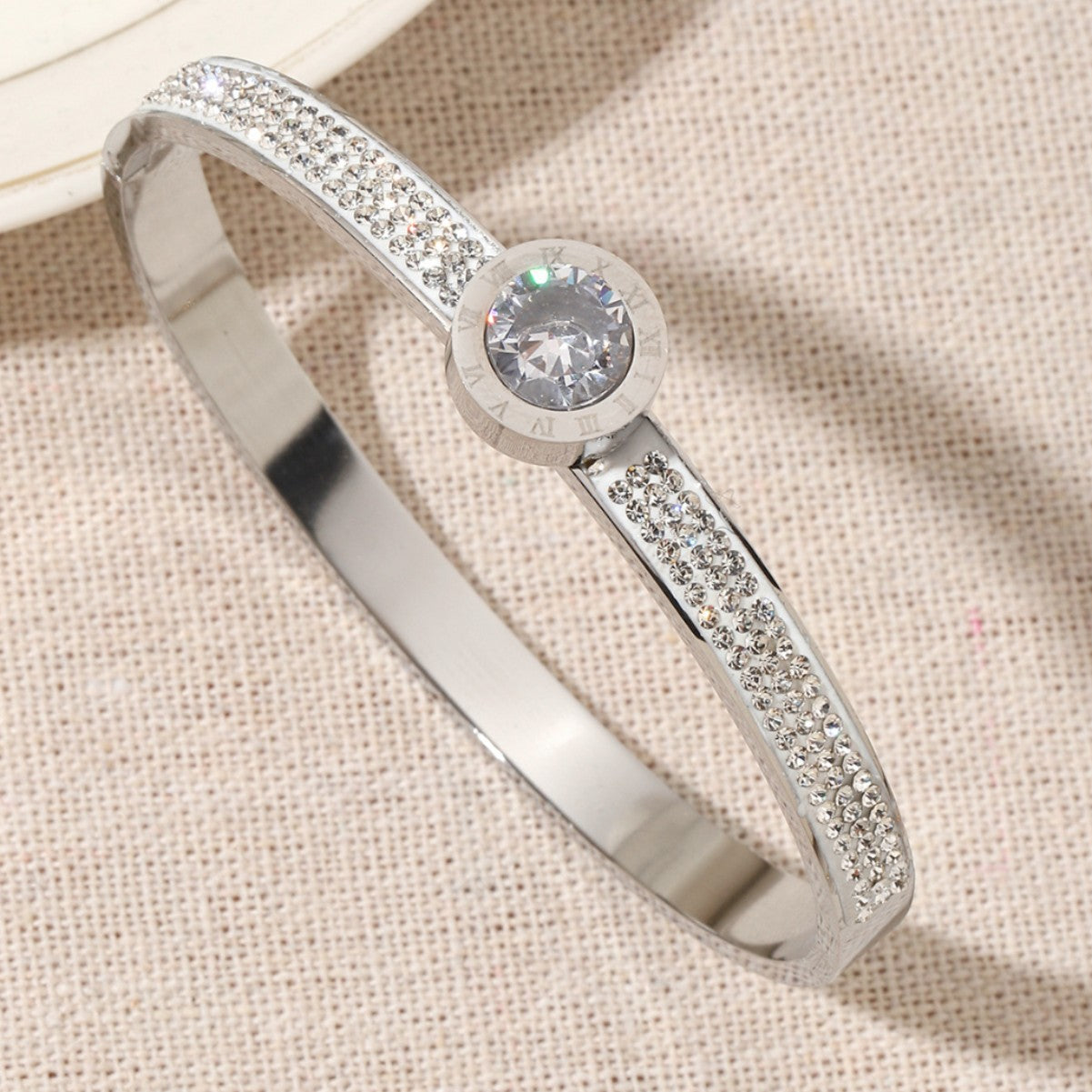 Number Pattern Waterproof Non Tarnish Bangle For Women In Simple Style, Titanium Steel With Zircon Inlay, Electroplated Gold Plating