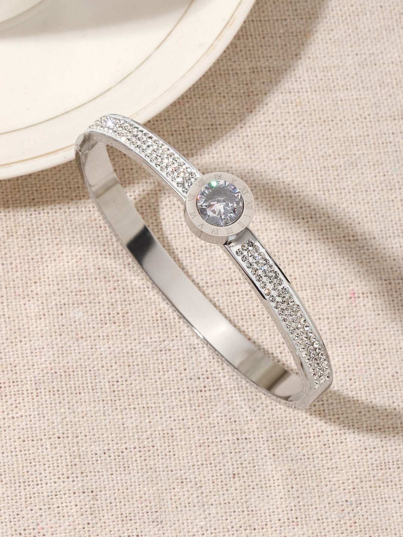 Number Pattern Waterproof Non Tarnish Bangle For Women In Simple Style, Titanium Steel With Zircon Inlay, Electroplated Gold Plating