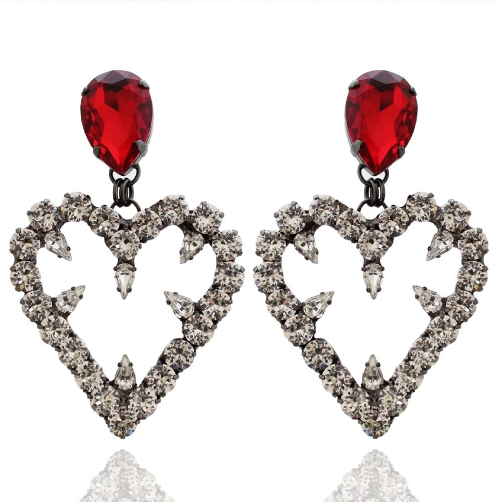 Heart Shape Silver Alloy Earrings For Women In Simple Style With Electroplated Finish And Rhinestone Inlay
