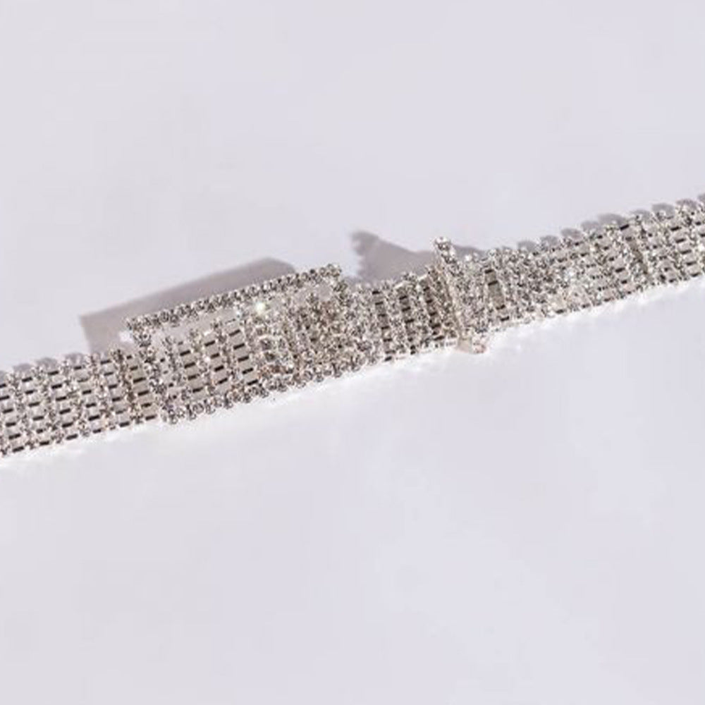 Simple Style Geometric Silver Alloy Choker Necklace With Rhinestones Pendant For Women