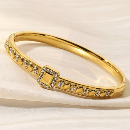 Vintage Style Circle Bangle For Women In Titanium Steel With Electroplated Gold Plating And Zircon Inlay