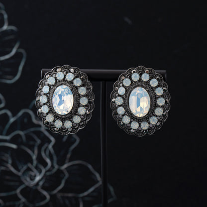 Water Droplets Stud Earrings For Unisex In Grey Zinc Alloy With 925 Sterling Silver Posts Featuring Retro Style