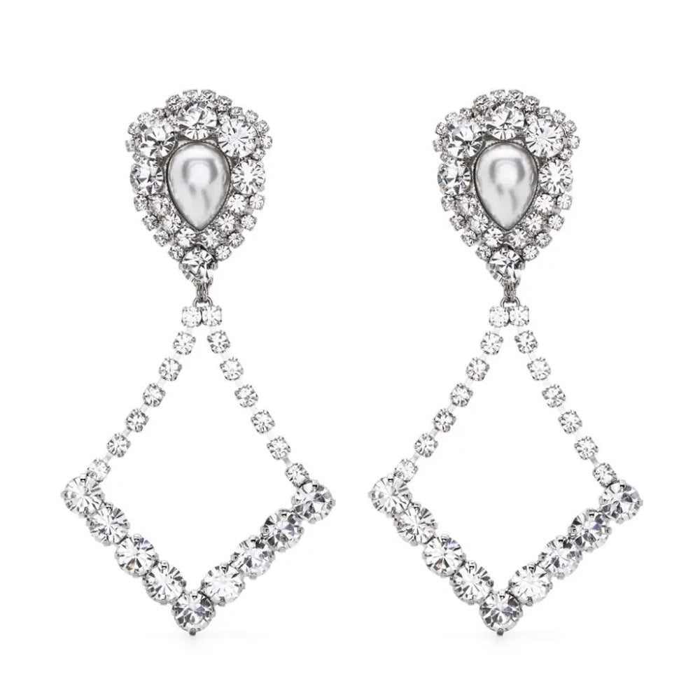 Women’s Silver Water Droplets Clip Earrings In Alloy With Rhinestone Inlay, Perfect For Party Wear