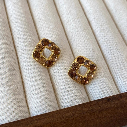 Retro Silver Pea Stud Earrings For Women With Alloy Posts And Zircon Inlay