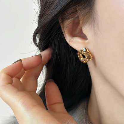 Retro Silver Pea Stud Earrings For Women With Alloy Posts And Zircon Inlay