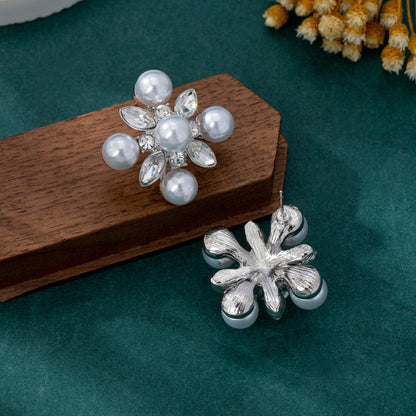 Elaborate Bow Tie Stud Earrings For Unisex Featuring Zinc Alloy With Zircon Inlay And 925 Sterling Silver Posts
