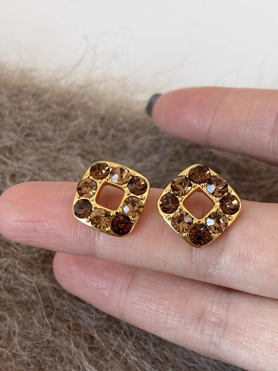 Retro Silver Pea Stud Earrings For Women With Alloy Posts And Zircon Inlay