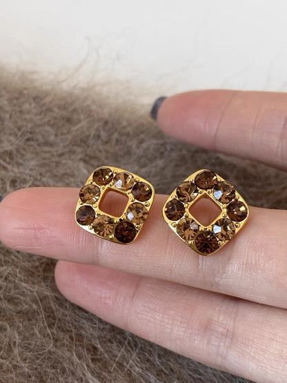 Retro Silver Pea Stud Earrings For Women With Alloy Posts And Zircon Inlay